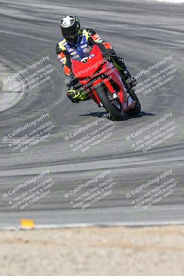 media/Dec-01-2025-Moto Forza (Mon) [[2daa91e15f]]/2-Intermediate Group/Session 2 (Turns 9 and 10)/